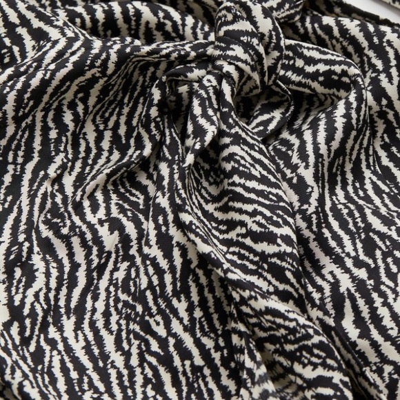 H&M Wrap Dress - Picture 4 of 5